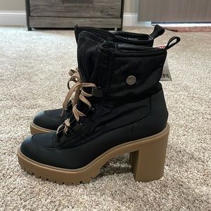 BRAND NEW Dolce Vita waterproof boots size 10